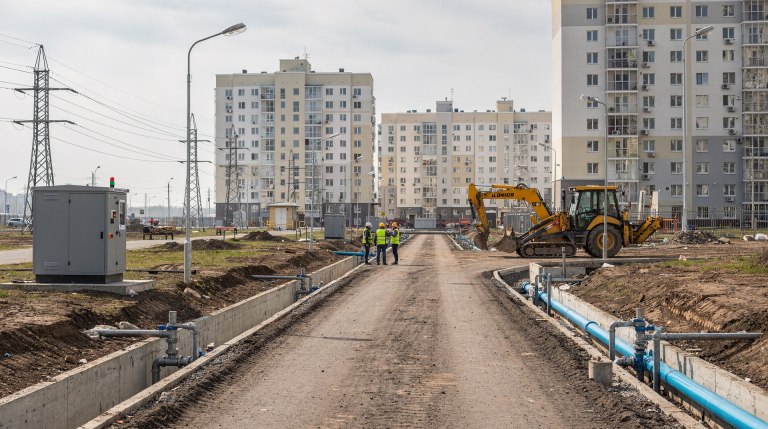 Электричество, вода и подъездная техника: подготовка территории к освоению